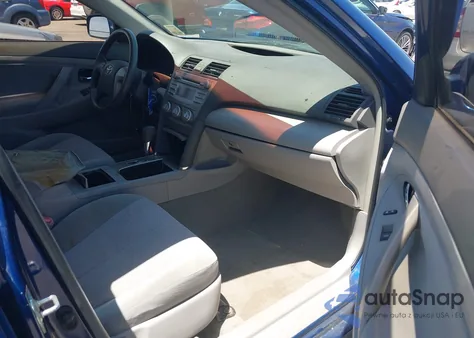 2011 Toyota Camry Le z USA, uszkodzony, nr VIN 4T4BF3EK0BR134443